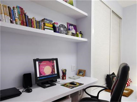 您家有小小的書(shū)房嗎？是怎么樣的呢？