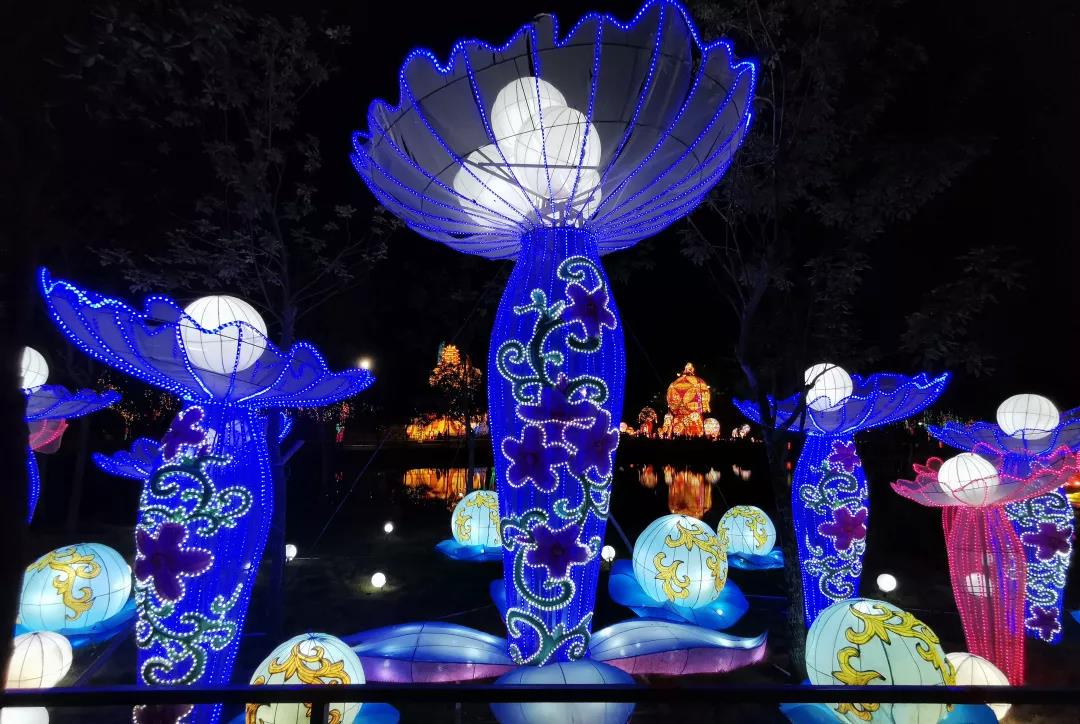 月色燈山滿(mǎn)江河| 裝飾公司和燈展的關(guān)系是？